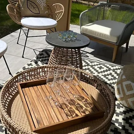 Appartement Magnifique T4 Neuf De 90m2 Avec Jardin Et Piscine Au Coeur De Maxime *