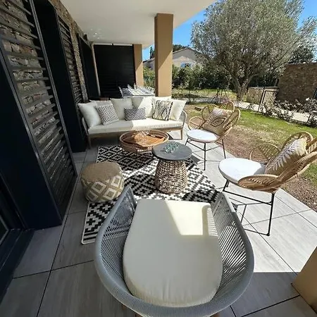 Magnifique T4 Neuf De 90m2 Avec Jardin Et Piscine Au Coeur De Maxime Sainte-Maxime