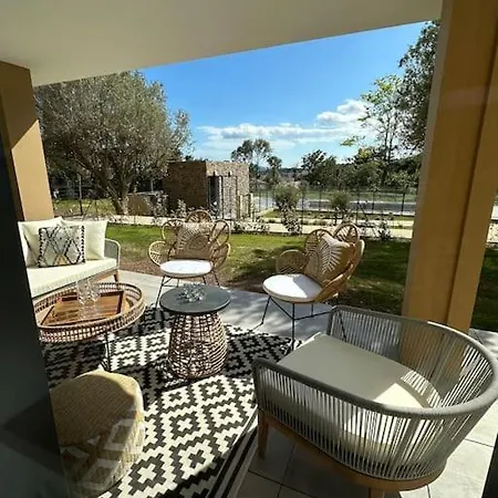 Magnifique T4 Neuf De 90m2 Avec Jardin Et Piscine Au Coeur De Maxime