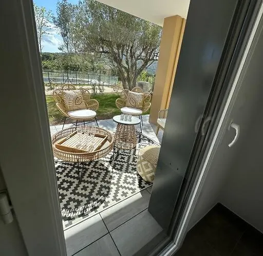 Magnifique T4 Neuf De 90m2 Avec Jardin Et Piscine Au Coeur De Maxime 圣马克西姆