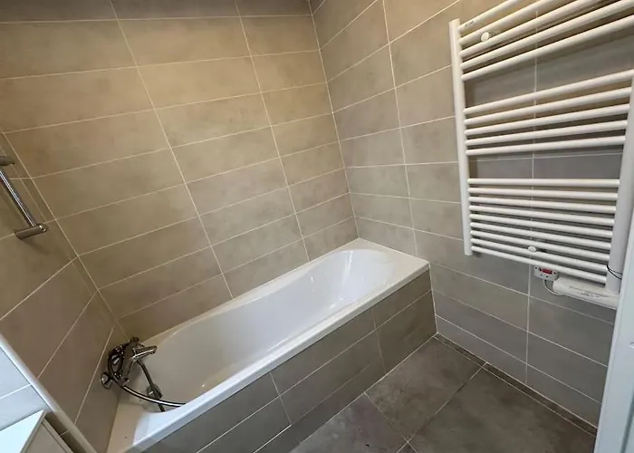 公寓 Magnifique T4 Neuf De 90m2 Avec Jardin Et Piscine Au Coeur De Maxime 圣马克西姆