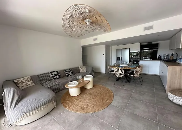 公寓 Magnifique T4 Neuf De 90m2 Avec Jardin Et Piscine Au Coeur De Maxime 圣马克西姆