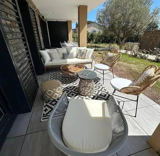 Magnifique T4 Neuf De 90m2 Avec Jardin Et Piscine Au Coeur De Maxime Sainte-Maxime