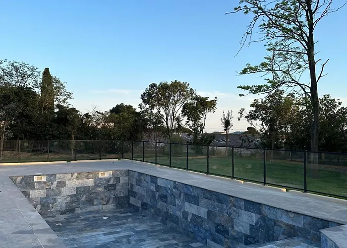 Magnifique T4 Neuf De 90m2 Avec Jardin Et Piscine Au Coeur De Maxime Appartamento