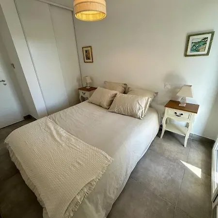 아파트 Magnifique T4 Neuf De 90m2 Avec Jardin Et Piscine Au Coeur De Maxime