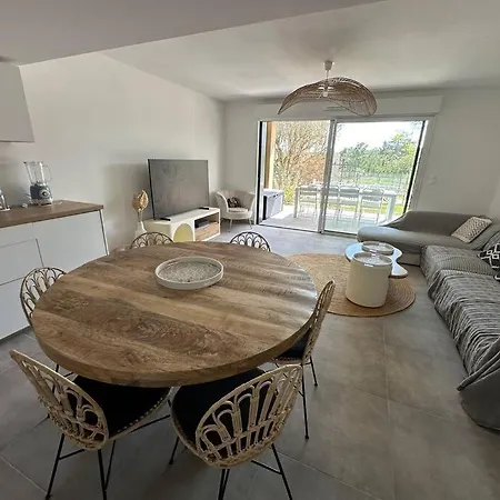 아파트 Magnifique T4 Neuf De 90m2 Avec Jardin Et Piscine Au Coeur De Maxime