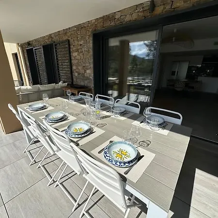 아파트 Magnifique T4 Neuf De 90m2 Avec Jardin Et Piscine Au Coeur De Maxime 생트막시메