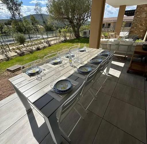 Apartment Magnifique T4 Neuf De 90m2 Avec Jardin Et Piscine Au Coeur De Maxime *